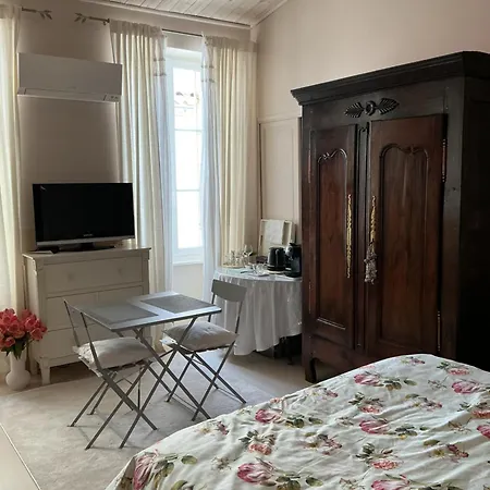 La Maison De Marie Frühstückspension 3*