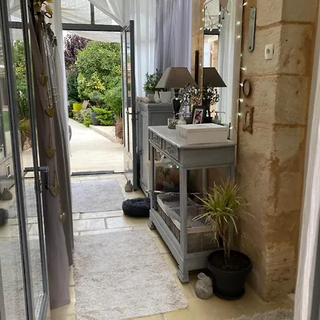 La Maison De Marie 3* 블라이